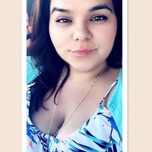 Meet your Posher, Fadia